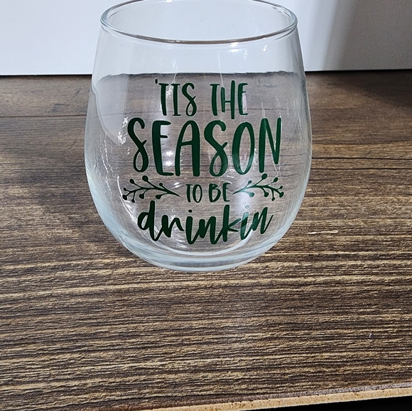 Christmas seamless wine glass 16 ounces - Picture 4 of 4